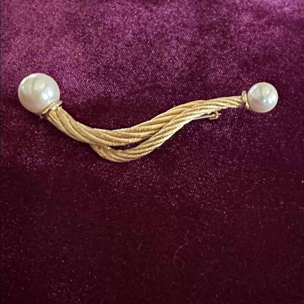 Sold!!Authentic Christian Dior Elegant Gold and Pearl Brooch retail over $400